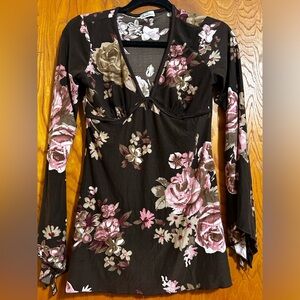 Vintage early 2000s flowy brown floral long sleeved top